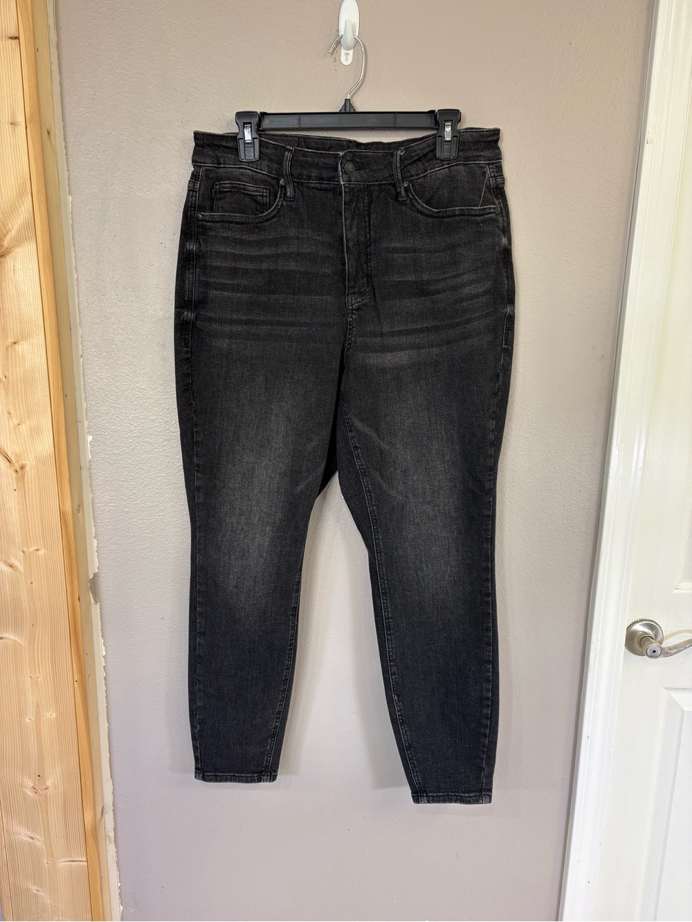 Judy Blue Black Skinny High-Rise Jeans